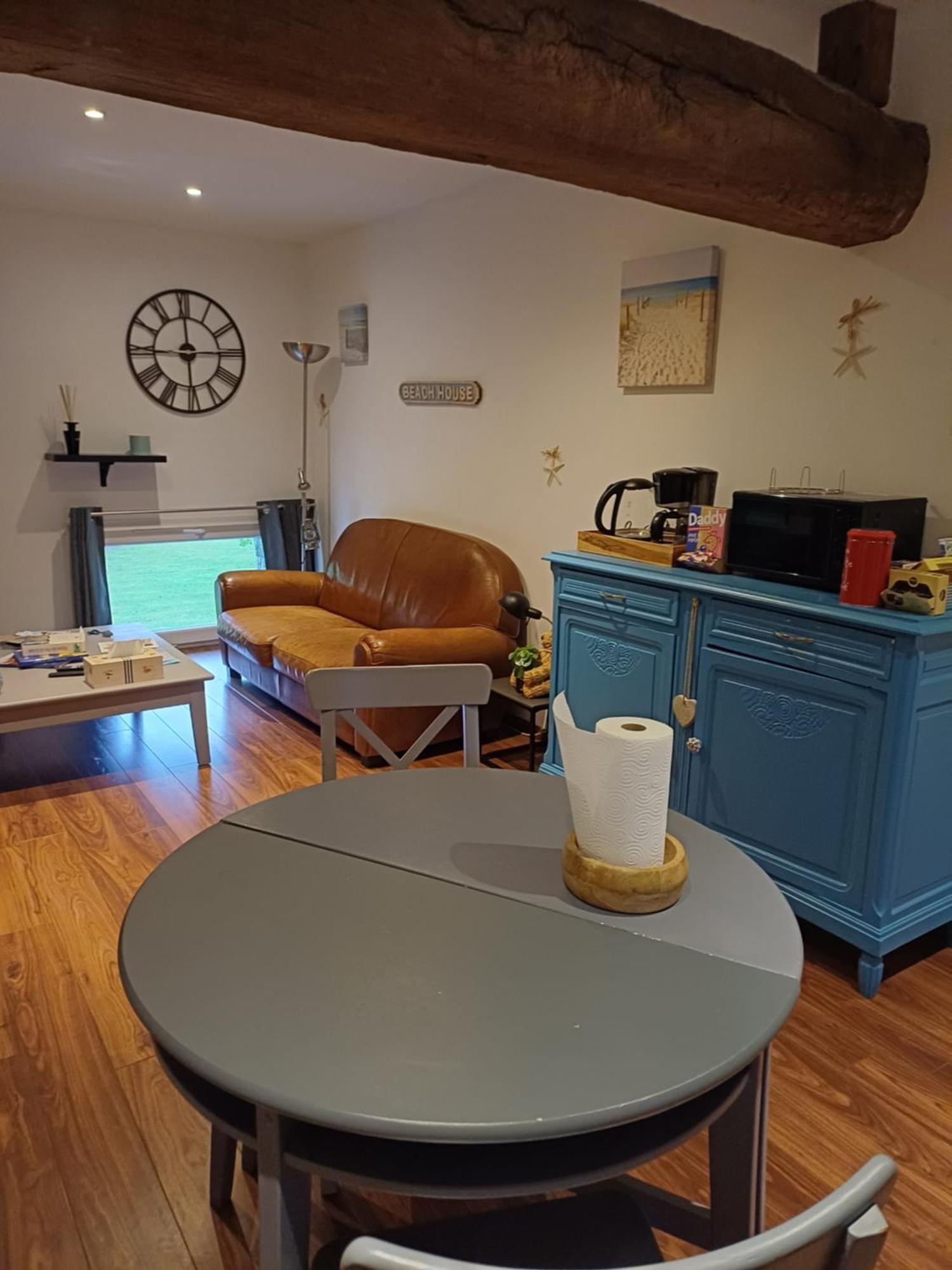 La Grange Des Roisnes Bed & Breakfast Longué Екстериор снимка
