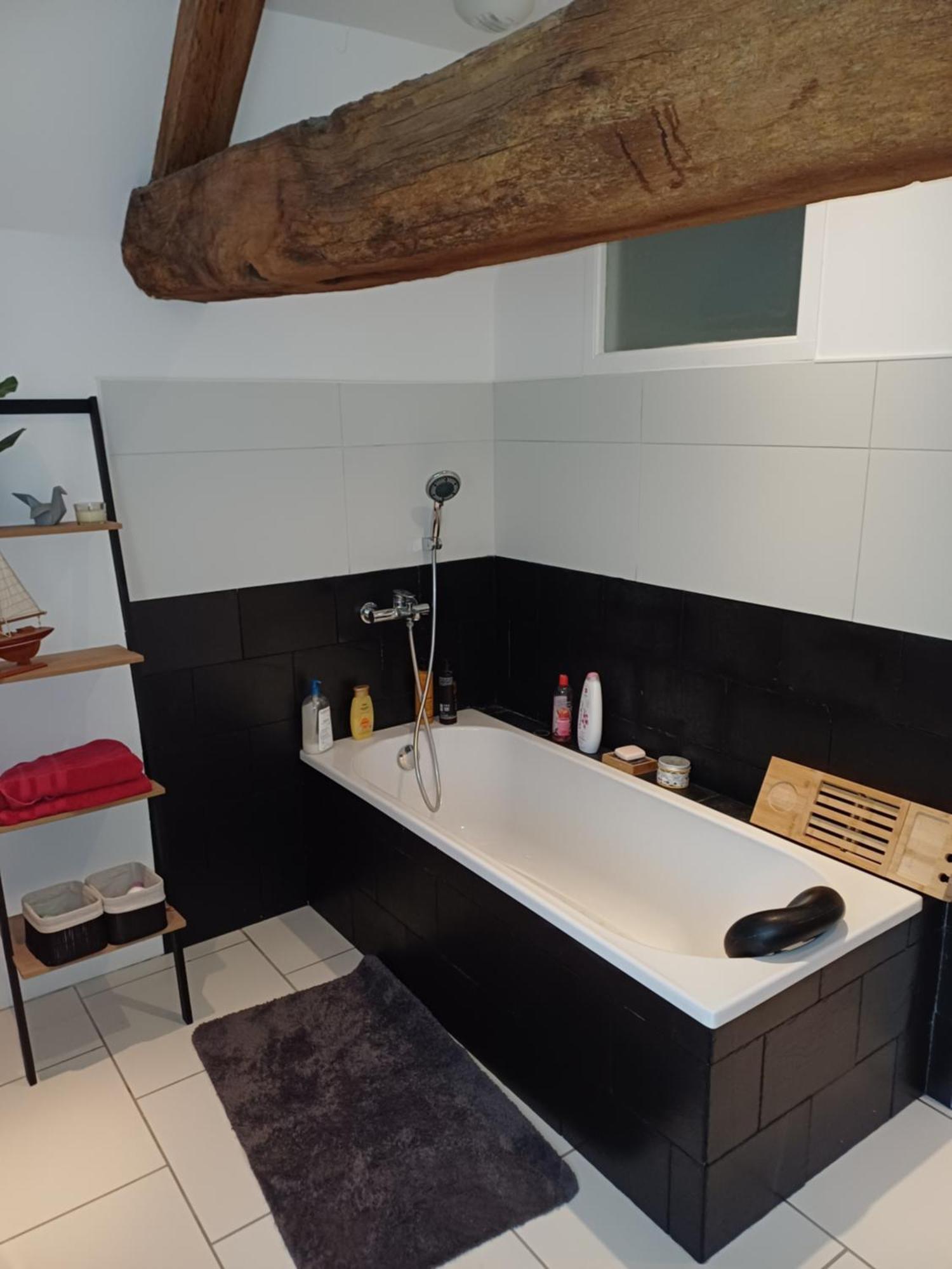 La Grange Des Roisnes Bed & Breakfast Longué Екстериор снимка