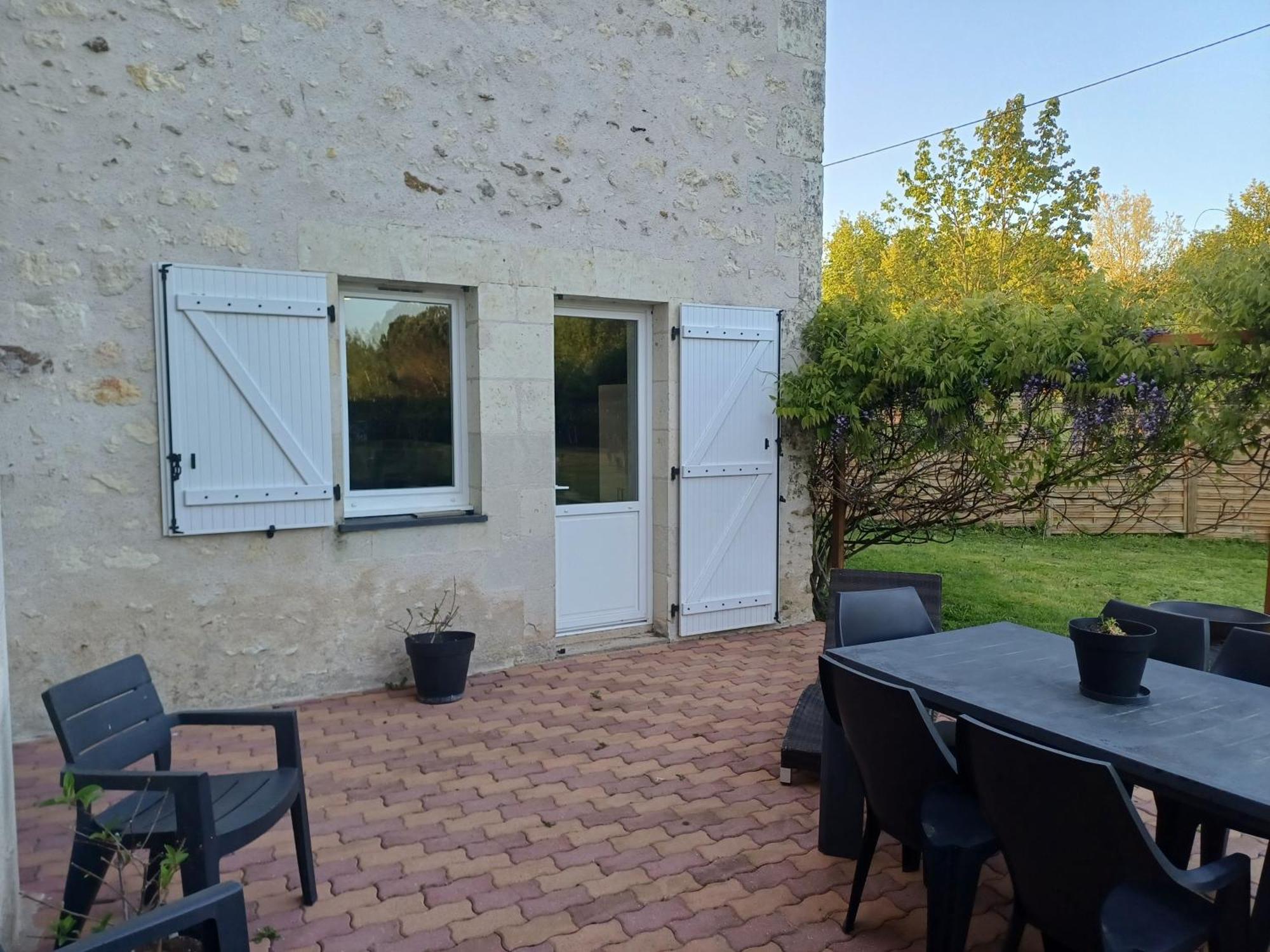 La Grange Des Roisnes Bed & Breakfast Longué Екстериор снимка
